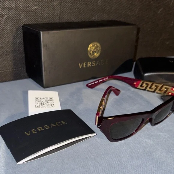 Versace Women’s Red Sunglasses with Gold Greek Key Temples - Picture 3 of 9